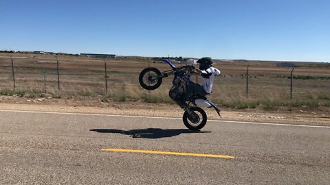 Supermoto Wheelie