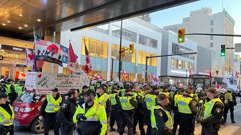 Ottawa Biker Protest - Police Swat Smash Windows and Take Action Quickly