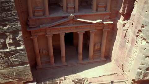 Documentary: The Mystery of the Ancient City of Petra 18