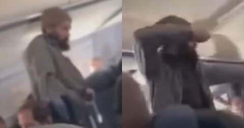 Report: Massachusetts Man Allegedly Attempts to Open Plane Door, Stab Flight Attendant