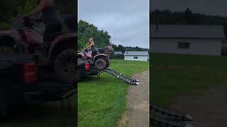 Unloading the bike, level 2! #unloadingtruck #atv #bosslady #bruteforce750 #oakhillcrew #ohcnb