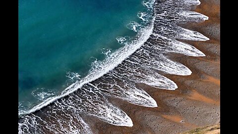 Quiet and amazing sea waves