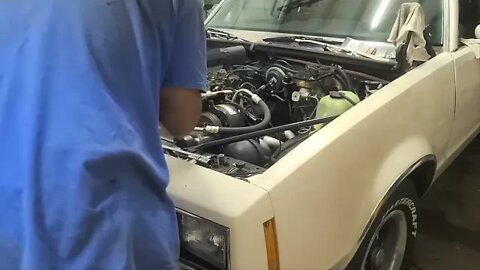 1986 Pontiac bonneville 350 swap fuel system test.