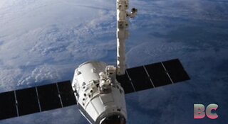 SpaceX Cargo Dragon Returns to Earth