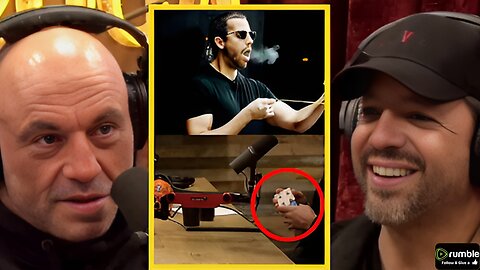 JRE David Blaine Shows Off INVISIBLE Card Trick