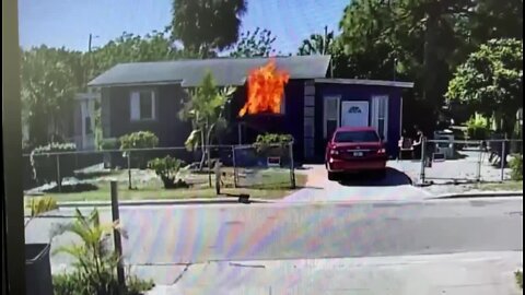 Video shows man toss Molotov cocktails at Fort Pierce home