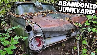 Exploring an ABANDONED JUNKYARD