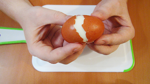 Food Hack: Learn How To Peel Boiled Eggs Like a Superman