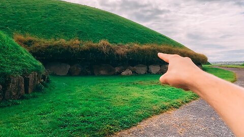 Ireland’s Knowth: Largest Collection of Megalithic Art in Europe 🇮🇪