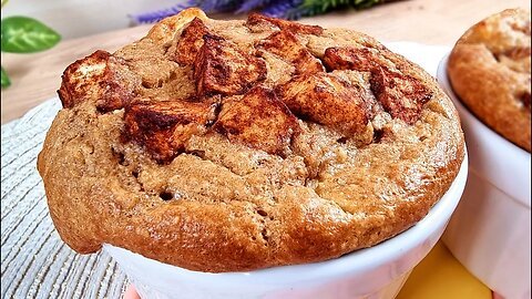 Delicious Baked Oats with apple and cinnamon! My favorite breakfast!