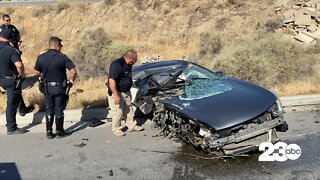 Bakersfield police find bizarre accident with no driver in sight