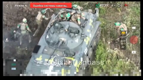 Ukrainian BMP driver liquidates his own during evacuation