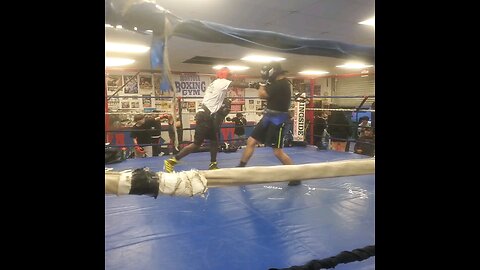 (Me) 147lb Sparing 180lb