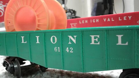 O Scale Lionel Train Set with 2-4-2 Steam Locomotive - Thrift store find