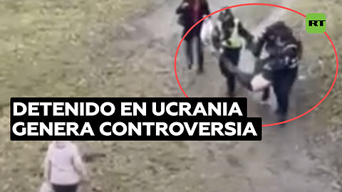 Policía ucraniana detiene a un hombre entre rumores de reclutamiento