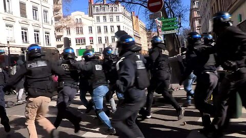 France: Clashes break out in Lyon as unionists march against pension reform 15.03.2023