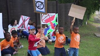 SOUTH AFRICA - Durban - School protest against cellphone tower (Videos) (Uv3)