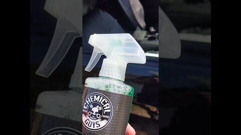 Chemical Guys - New Car Smell Spray Squirt And Review