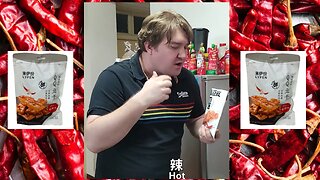Foreigner Tries Spicy Strips: Addicted After One Bite, Says It Tastes Like Hot Pot!