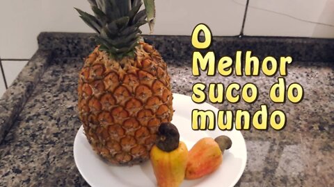 Receita Fit de suco de caju com abacaxi e mel