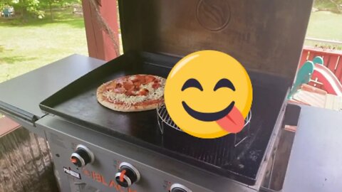 Pizza on Blackstone flat Grill (step by step)