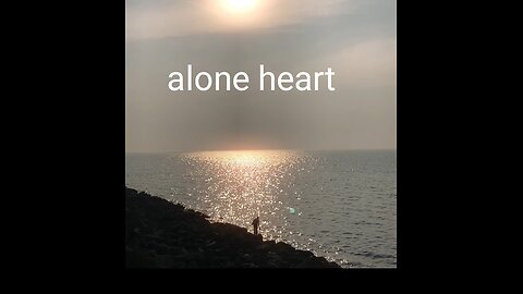 Alone heart 🫀just live without love!