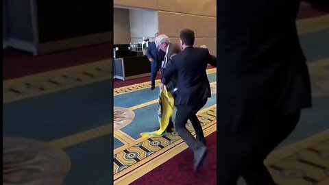 Ukrainian & Russian delegates FIGHT in parliament over Flag