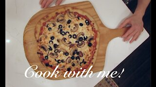 *COOK WITH ME* Friday Night Pizza