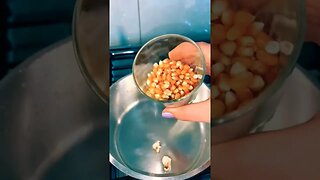 COMO FAZER PIPOCA SIMPLES E DELICIOSA 🍿😋 | Receitas #Shorts