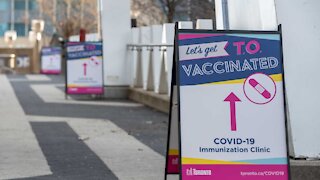 Most Toronto COVID-19 Vaccine Pop-Up Clinics For People 18+ Will Be Walk-Up Only