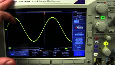 EEVblog #601 - Why Digital Oscilloscopes Appear Noisy