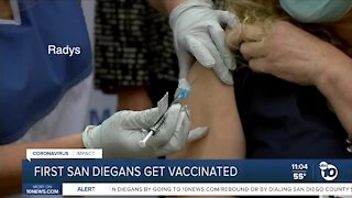 First San Diegans get vaccinated