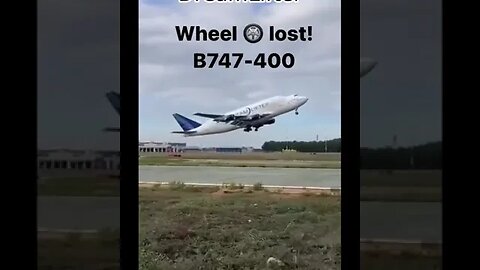 Crazy Watch #Boeing #DreamLifter Lost Wheel in Air #Aviation #Fly #AeroArduino
