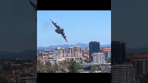 Watch #Crazy #GlobeMaster C17 Low Pass Training Through Buildings #fighterJet #Pilot #Flying