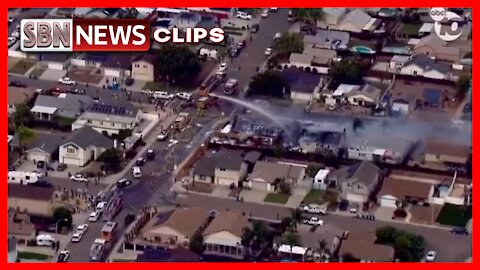 Emerging Report of a Plane Crash Into Several Homes Near San Diego, CA. - 4404
