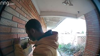 Brazen mail thief checks your door while he's at it in Detroit