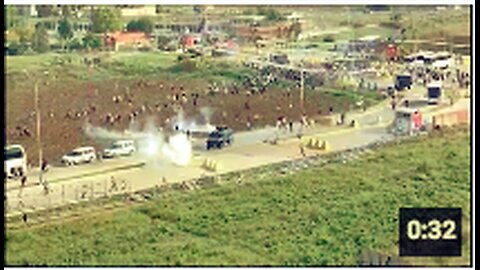 🇹🇷🇺🇲 ⚡️ In Turkey, A mob storms the American military airbase at Incirlik .