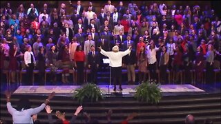 "He Reigns" sung by the Brooklyn Tabernacle Choir