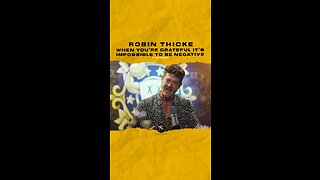 #robinthicke When you’re grateful it’s impossible to be negative. 🎥 @drinkchamps