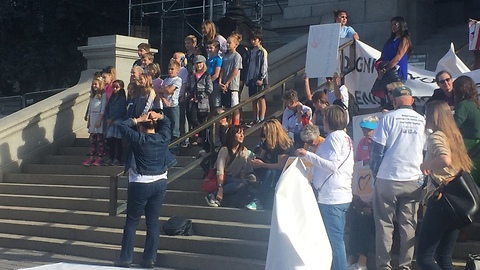 Rally against Trump's immigration plan at State Capitol