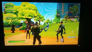 Fortnite em 1080p modo desempenho na APU A10 RX425-BB Quad Core da Maxsun + GT710 1GB GDDR5 5012MHz.