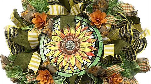 Sunflower Stained Glass Deco Mesh Wreath| Hard Working Mom |How to