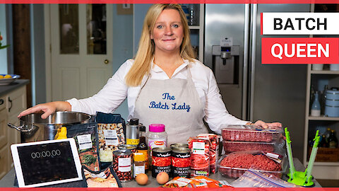 YouTube Supermum batch cooks up to 40 money-saving freezer meals