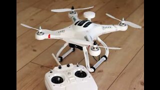 Jovem destrói drone na primeira utilização
