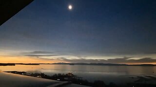 Astonishing time-lapse video captures the total solar eclipse in Burlington, Vermont