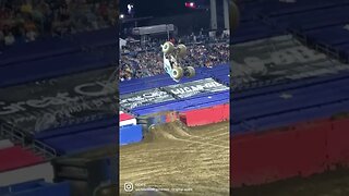 Todd Leduc’s HUGE backflip at the 2023 Monster Jam World Finals!! #monsterjam