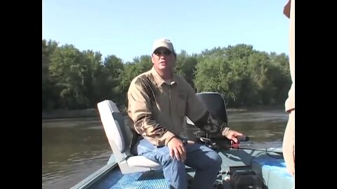 MidWest Outdoors - Larry's Illowa Marine fishing on the Upper Mississippi