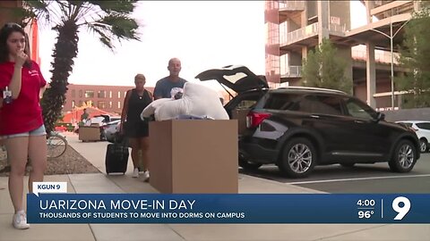 Thousands move onto the University of Arizona campus