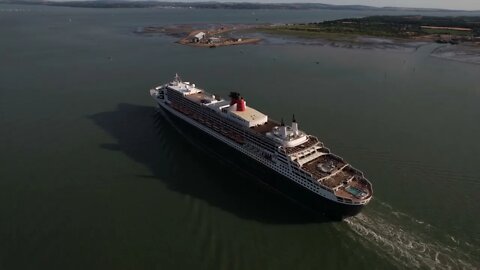 4k Cunard Queen Mary 2 departs 15/07/2022 Southampton departure calshot location dji Air 2s drone