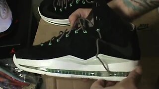 "LEBRON X 10 EXT BLACK MINT" /BLACK SUEDE Q.S A MUST HAVE!